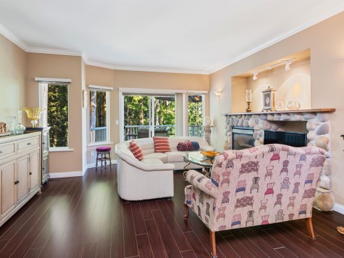 2205 Parkway Boulevard, Coquitlam, BC 