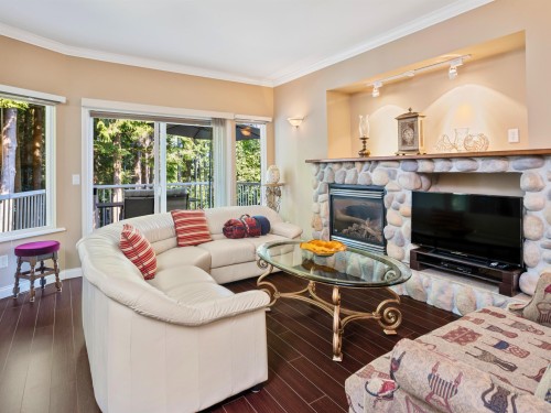 2205 Parkway Boulevard, Coquitlam, BC 