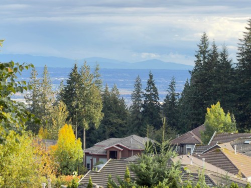 2205 Parkway Boulevard, Coquitlam, BC 