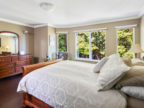 2205 Parkway Boulevard, Coquitlam, BC 