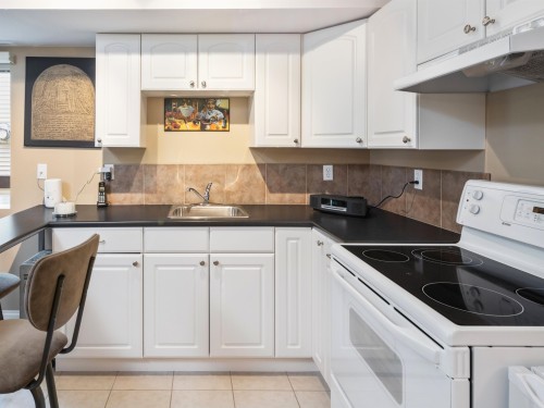 2205 Parkway Boulevard, Coquitlam, BC 