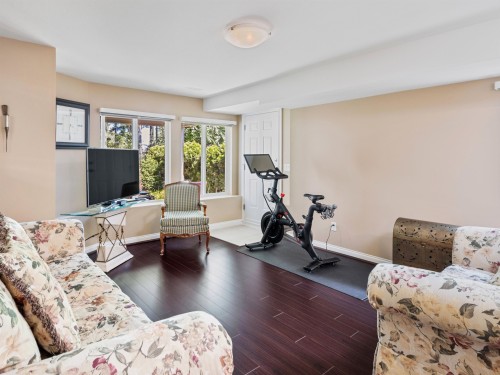 2205 Parkway Boulevard, Coquitlam, BC 