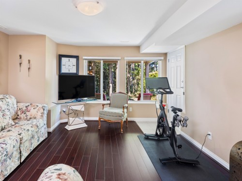 2205 Parkway Boulevard, Coquitlam, BC 