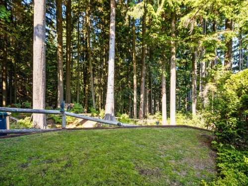 2205 Parkway Boulevard, Coquitlam, BC 