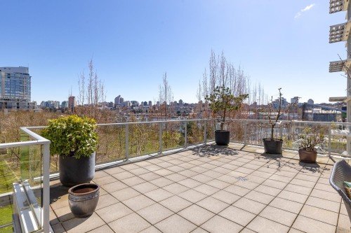 301-638 Beach Crescent, Vancouver, BC 