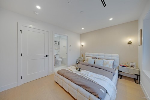 2658 Waterloo Street, Vancouver, BC 