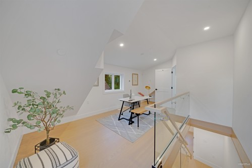 2658 Waterloo Street, Vancouver, BC 