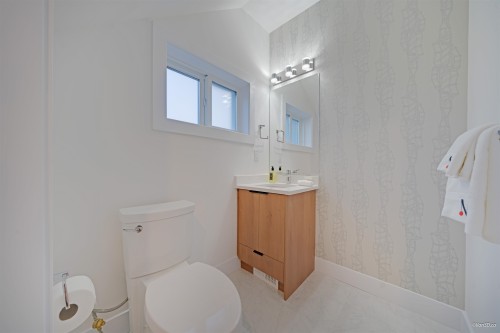 2658 Waterloo Street, Vancouver, BC 