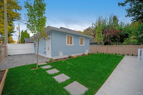 2658 Waterloo Street, Vancouver, BC 