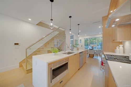 2658 Waterloo Street, Vancouver, BC 