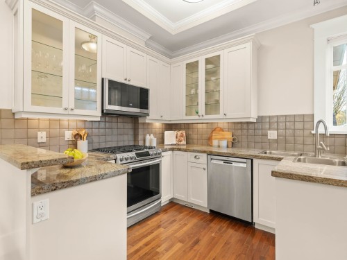 3540 5Th Avenue W, Vancouver, BC 