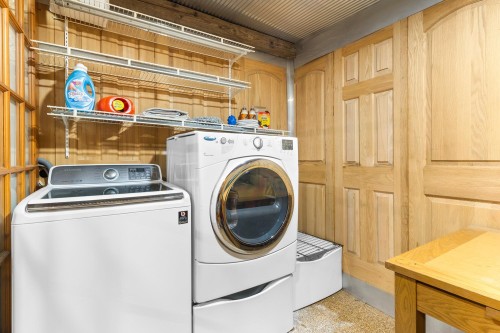 1867 Salisbury Avenue, Port Coquitlam, BC 