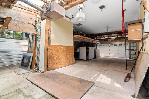 1867 Salisbury Avenue, Port Coquitlam, BC 