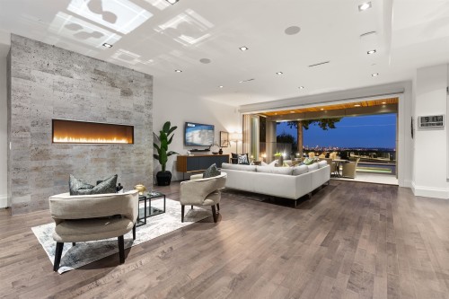 1265 Queens Avenue, West Vancouver, BC 