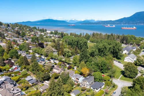 4316 2Nd Avenue W, Vancouver, BC 