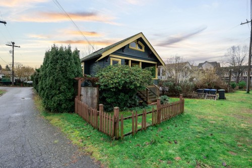 2336 Rindall Avenue, Port Coquitlam, BC 