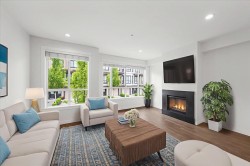 9-100 Wood Street  New Westminster, BC V3M 0H6