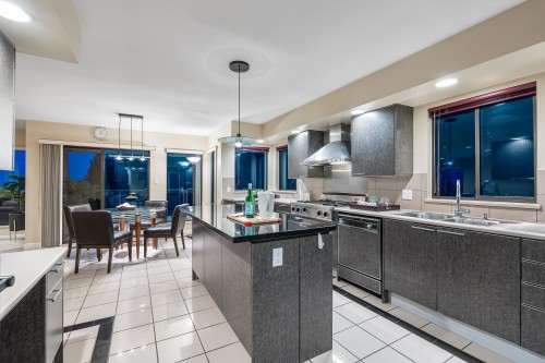 1595 Tyrol Court, West Vancouver, BC 