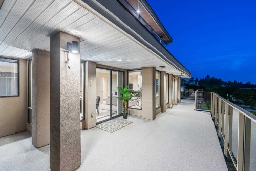 1595 Tyrol Court, West Vancouver, BC 