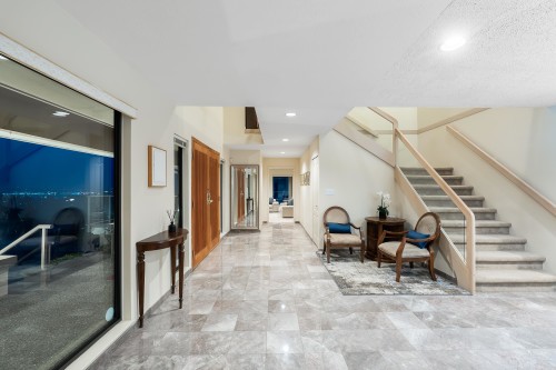 1595 Tyrol Court, West Vancouver, BC 