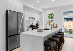 125-3546 Monson Crescent  Coquitlam, BC V3B 0S5