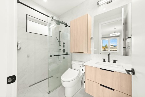 2815 19Th Avenue W, Vancouver, BC 