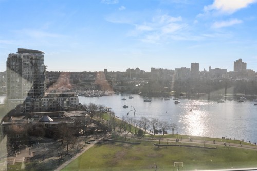 1603-388 Drake Street, Vancouver, BC 