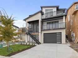 10522 Mcveety Street  Maple Ridge, BC V2W 0K3