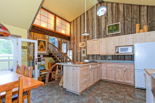 4525 River Road W Delta, BC V4K 1R9