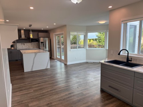 522 Eaglecrest Drive, Gibsons, BC 