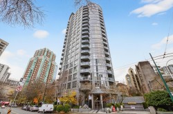 906-1050 Smithe Street  Vancouver, BC V6E 4T4