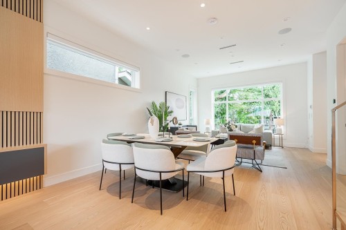 2561 2Nd Avenue W, Vancouver, BC 