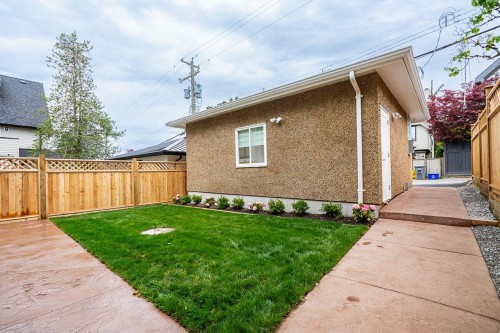 2561 2Nd Avenue W, Vancouver, BC 