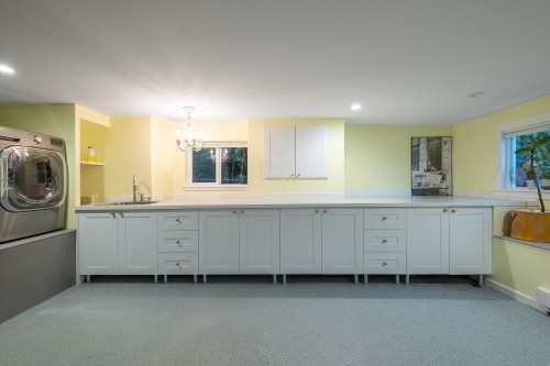 3260 Travers Avenue, West Vancouver, BC 