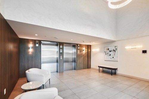 703-5788 Gilbert Road, Richmond, BC 