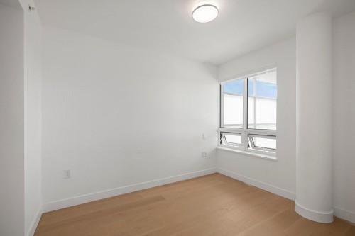 703-5788 Gilbert Road, Richmond, BC 