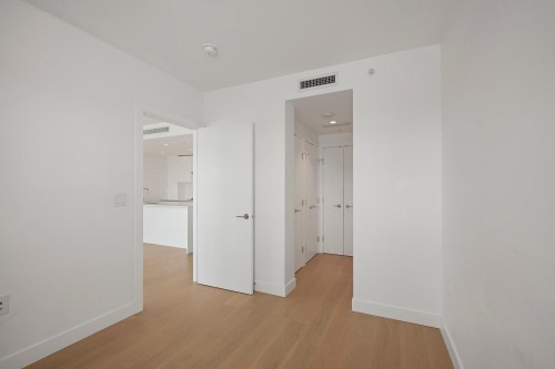 703-5788 Gilbert Road, Richmond, BC 