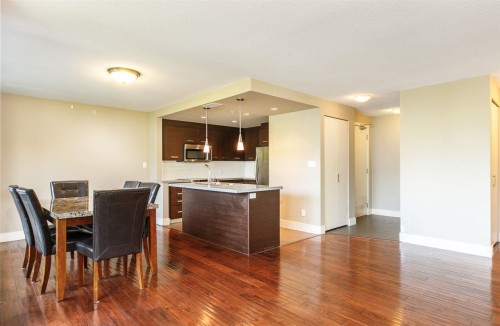 301-2959 Glen Drive, Coquitlam, BC 