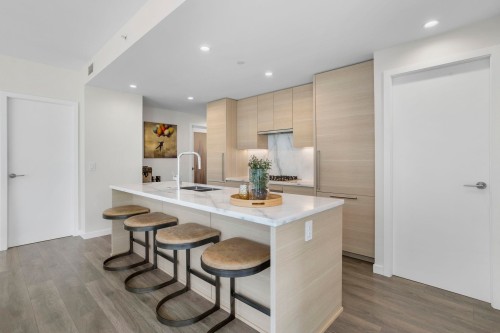 302-305 Morrissey Road, Port Moody, BC 