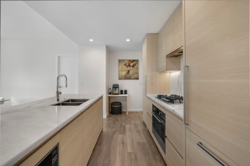 302-305 Morrissey Road, Port Moody, BC 