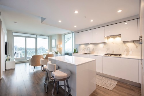 2606-3888 Evergreen Place  Burnaby, BC V3J 0M3