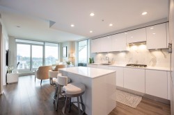 2606-3888 Evergreen Place  Burnaby, BC V3J 0M3