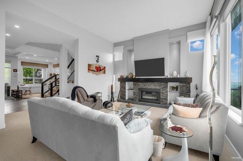 1504 Dayton Street, Coquitlam, BC 