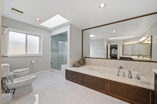 6611 Mang Road, Richmond, BC 