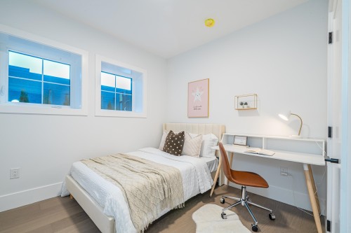 A-2735 8Th Avenue W, Vancouver, BC 