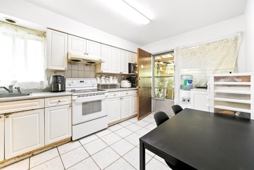 4987 Hoy Street, Vancouver, BC 