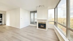 1406-9603 Manchester Drive  Burnaby, BC V3N 4Y7