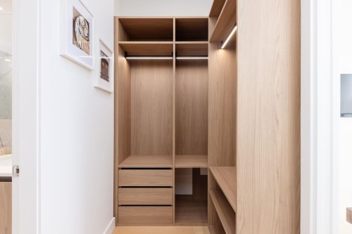 Th1-135 13 Street E, North Vancouver, BC 