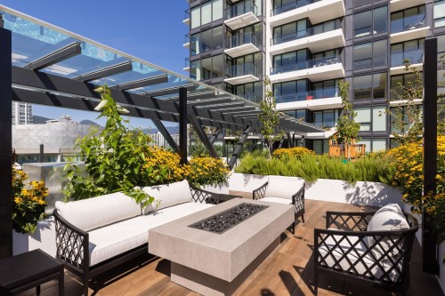 Th1-135 13 Street E, North Vancouver, BC 