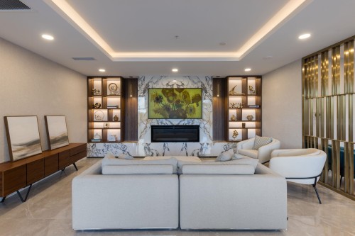 Th1-135 13 Street E, North Vancouver, BC 